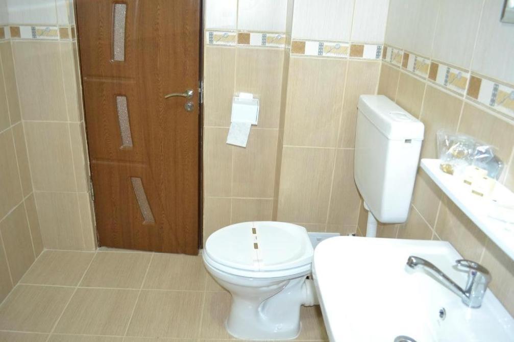 Hotel Corsar Tulcea Ruang foto