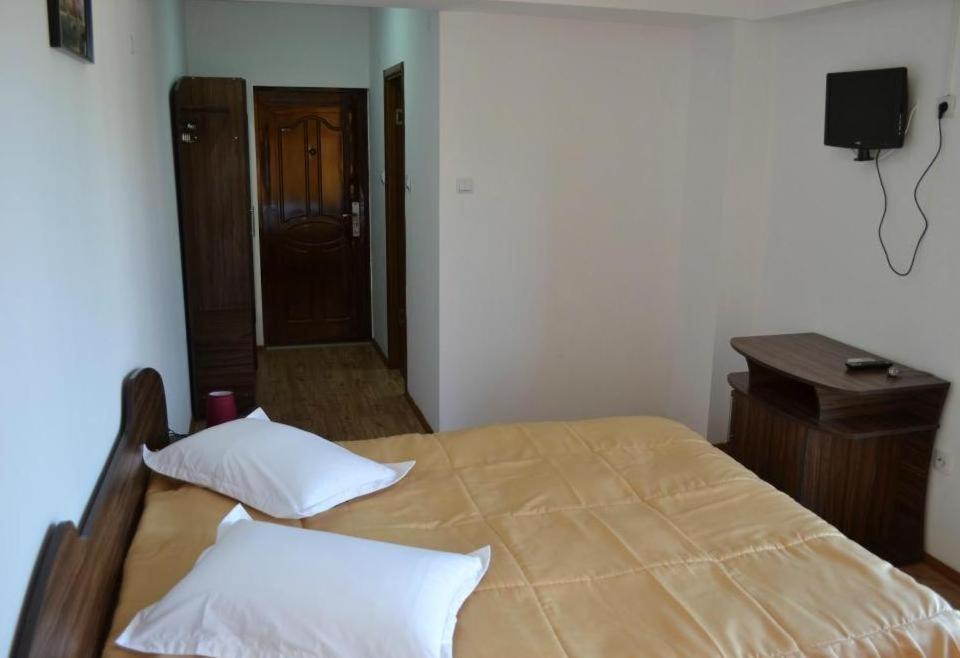 Hotel Corsar Tulcea Ruang foto